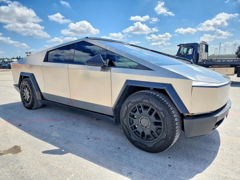 Продажа на аукционе авто 2024 Tesla Cybertruck, vin: 7G2CEHEE9RA026641, номер лота: 60189616