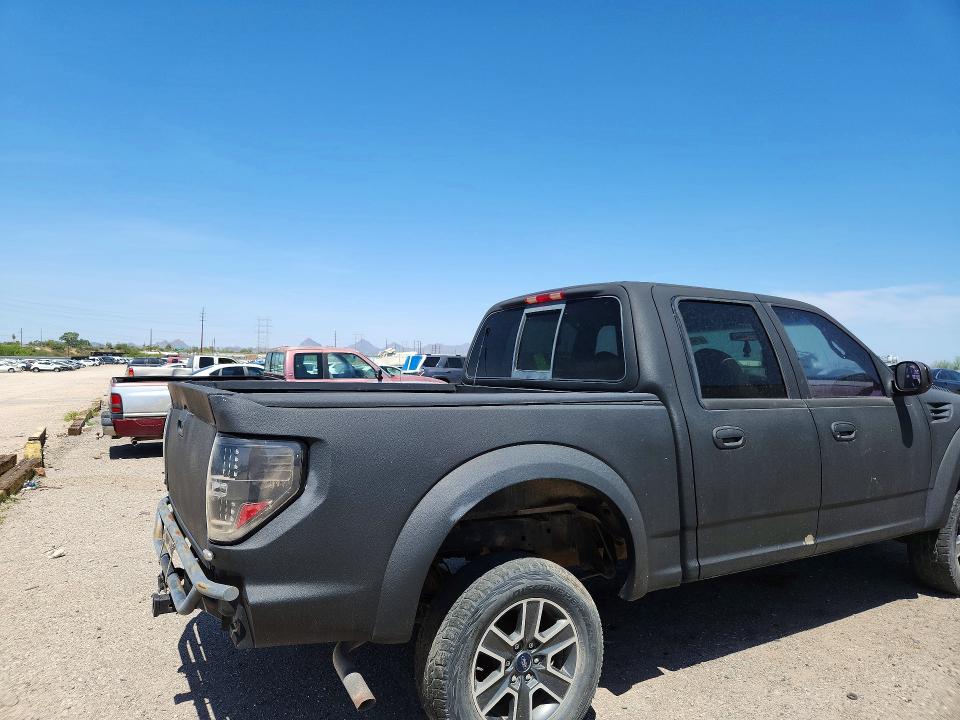 63423506 :رقم المزاد ، 1FTRW08LX1KD70138 vin ، 2001 Ford F150 مزاد بيع