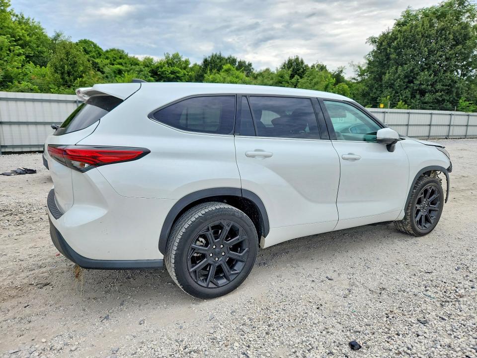 Продаж на аукціоні авто 2022 Toyota Highlander, vin: 5TDCZRAH2NS552129, номер лоту: 59400596