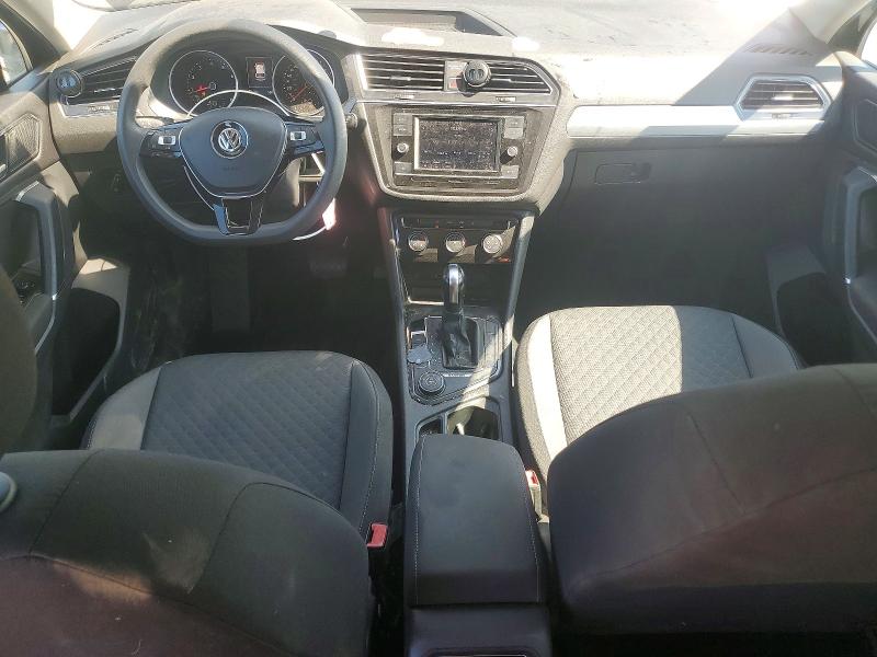 63478626 :رقم المزاد ، 3VV0B7AX0JM097053 vin ، 2018 Volkswagen Tiguan مزاد بيع