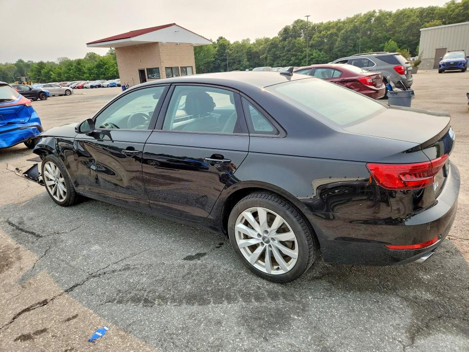 Продаж на аукціоні авто 2017 Audi A4, vin: WAUANAF4XHN008804, номер лоту: 60825086