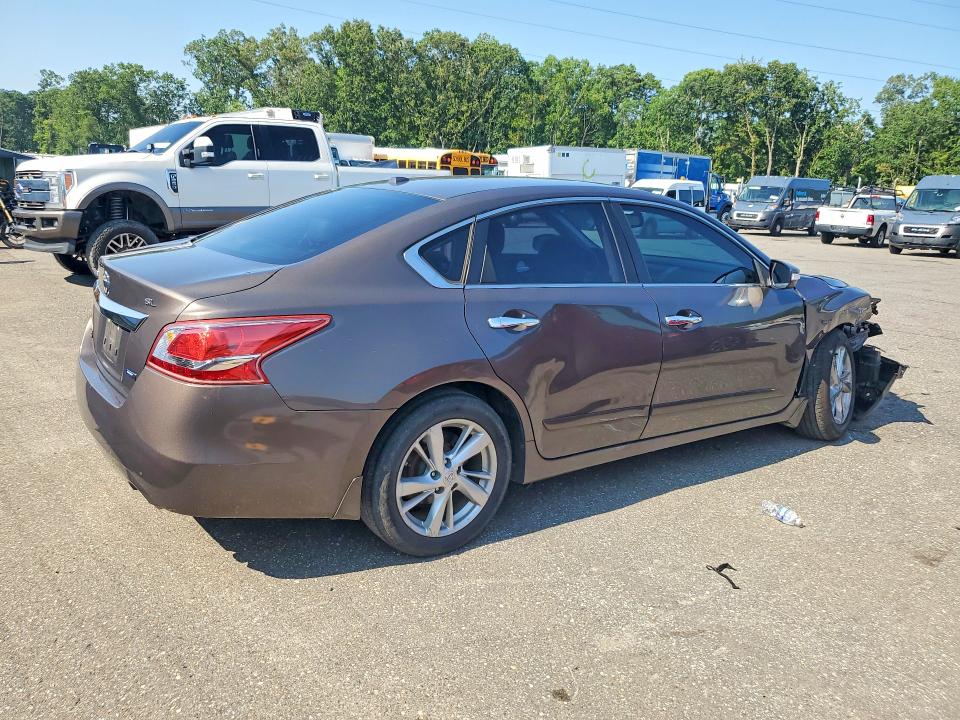 2013 Nissan Altima მანქანა იყიდება აუქციონზე, vin: 1N4AL3AP2DN574817, აუქციონის ნომერი: 61594496