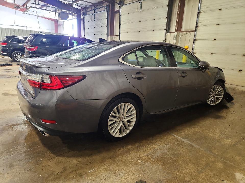 61629466 :رقم المزاد ، 58ABK1GG5JU084522 vin ، 2018 Lexus Es مزاد بيع