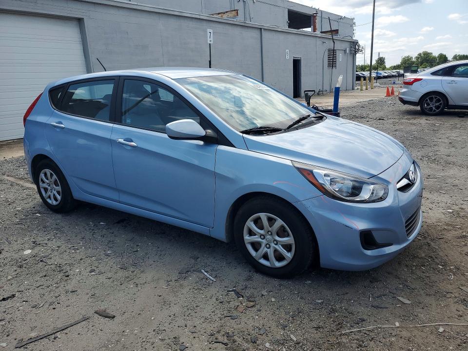 62495006 :رقم المزاد ، KMHCT5AEXDU114352 vin ، 2013 Hyundai Accent مزاد بيع