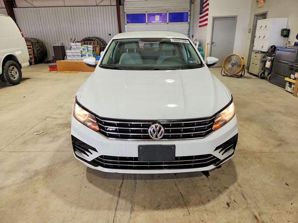 Продажа на аукционе авто 2018 Volkswagen Passat, vin: 1VWAA7A39JC008016, номер лота: 59597336