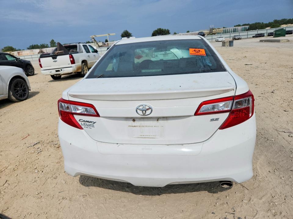62052146 :رقم المزاد ، 4T1BF1FK4CU538585 vin ، 2012 Toyt Camry مزاد بيع