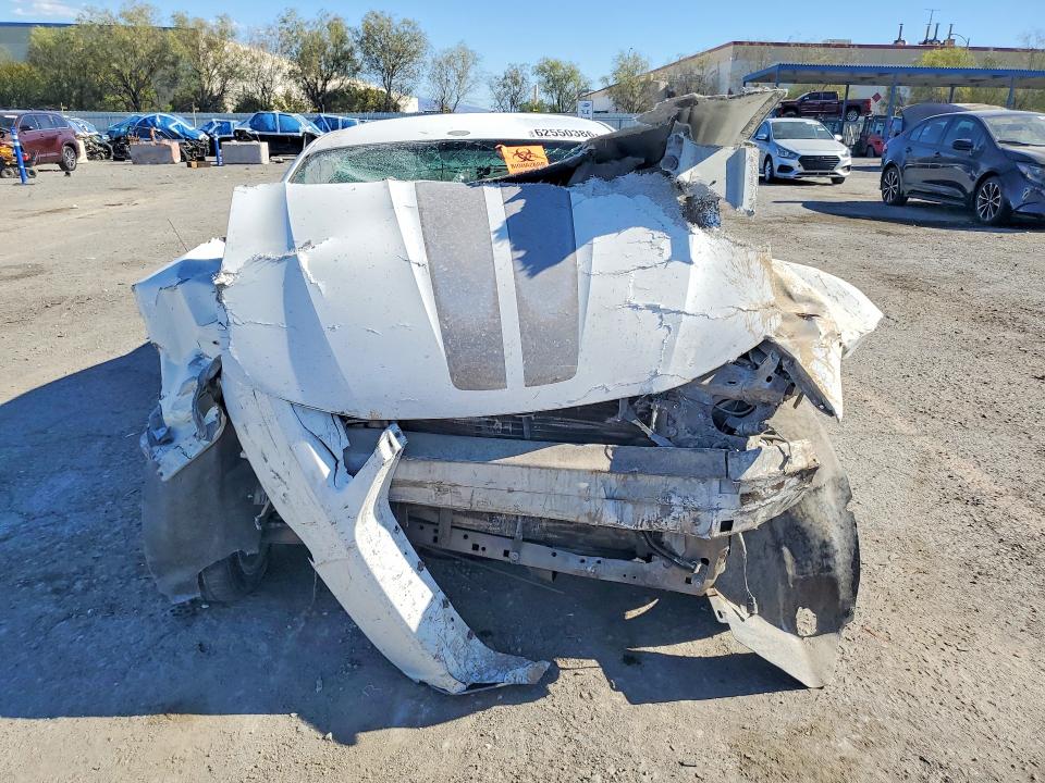 62550386 :رقم المزاد ، 1FAFP42XX4F137396 vin ، 2004 Ford Mustang مزاد بيع