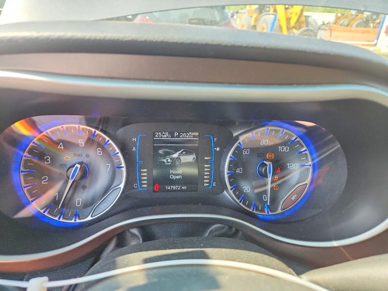 61367106 :رقم المزاد ، 2C4RC1BG5HR684527 vin ، 2017 Chrysler Pacifica مزاد بيع
