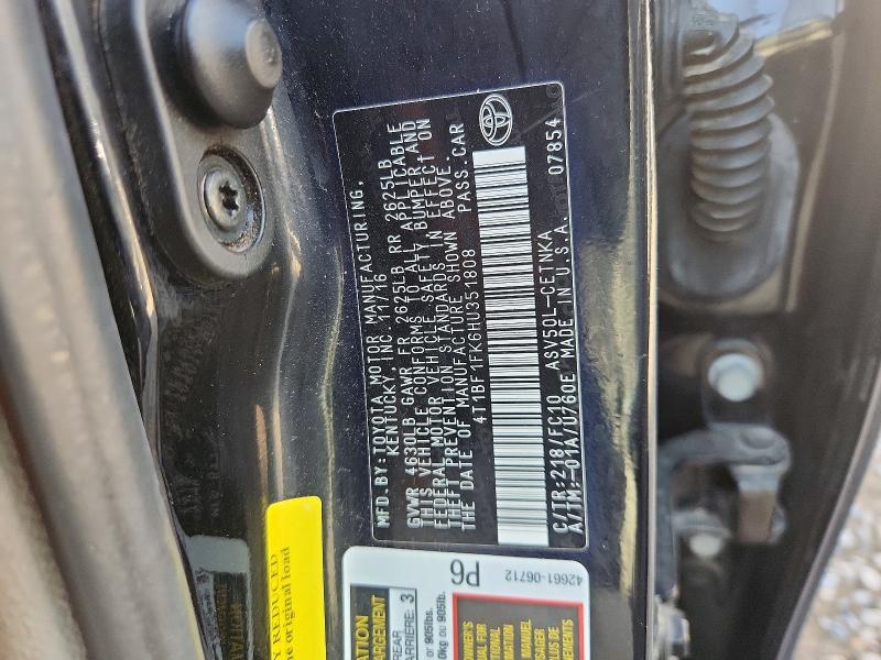 60615306 :رقم المزاد ، 4T1BF1FK6HU351808 vin ، 2017 Toyota Camry مزاد بيع
