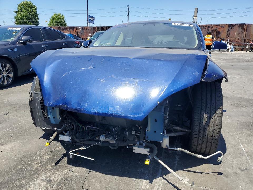 Продажа на аукционе авто 2017 Tesla Model S, vin: 5YJSA1E22HF187566, номер лота: 61769146