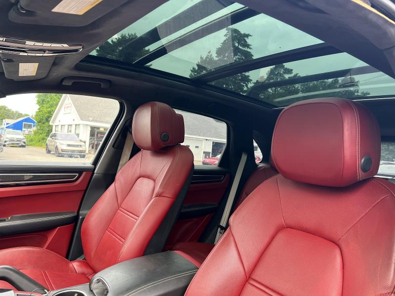 2021 Porsche Cayenne მანქანა იყიდება აუქციონზე, vin: WP1AF2AY1MDA36070, აუქციონის ნომერი: 62083696