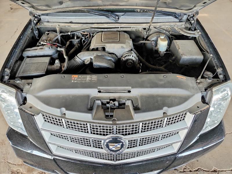 2011 Cadillac Escalade მანქანა იყიდება აუქციონზე, vin: 1GYS4KEF3BR400374, აუქციონის ნომერი: 61120896