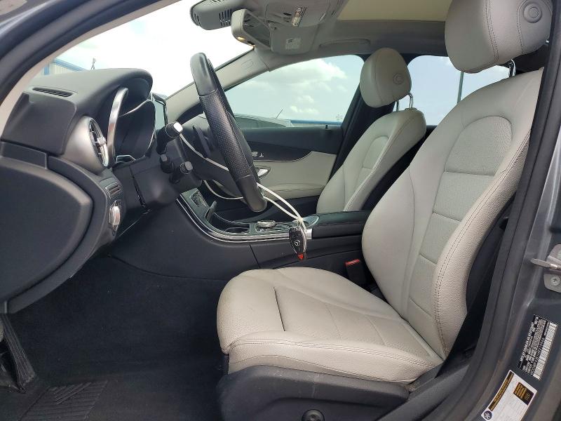 61138686 :رقم المزاد ، WDDWF4JB1HR219966 vin ، 2017 Mercedes-benz C مزاد بيع