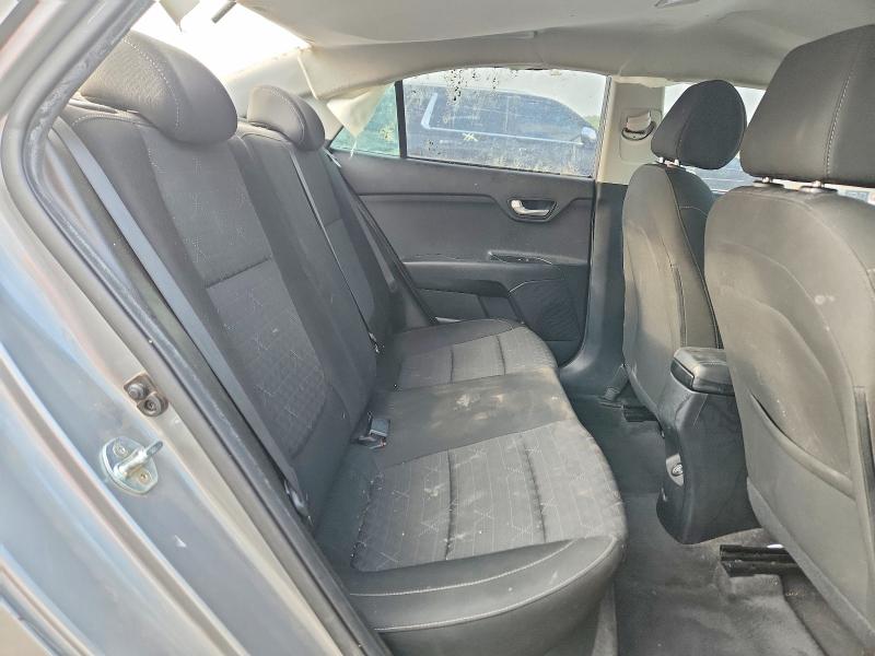 62899456 :رقم المزاد ، 3KPA24AD2ME405734 vin ، 2021 Kia Rio مزاد بيع