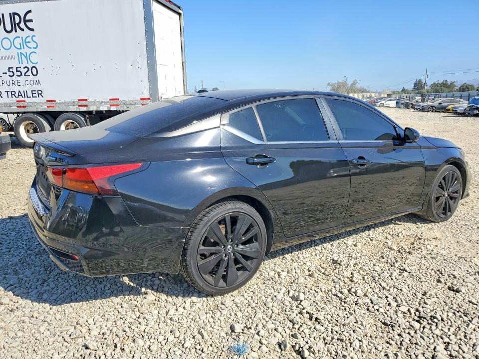 60172096 :رقم المزاد ، 1N4BL4CV0NN309255 vin ، 2022 Nissan Altima مزاد بيع