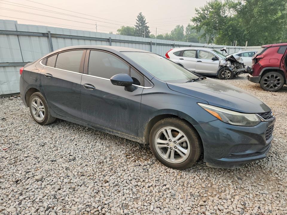 2018 Chevrolet Cruze მანქანა იყიდება აუქციონზე, vin: 1G1BE5SMXJ7112054, აუქციონის ნომერი: 61627226