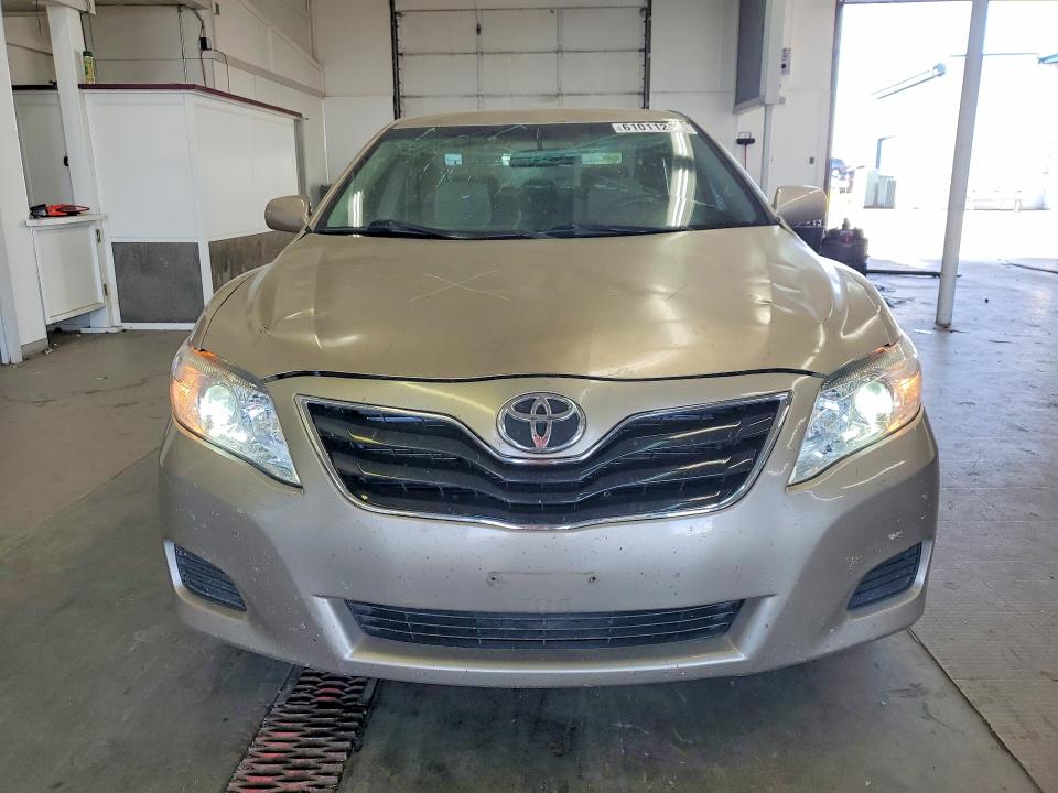 61011256 :رقم المزاد ، 4T4BE46K99R073465 vin ، 2009 Toyota Camry مزاد بيع