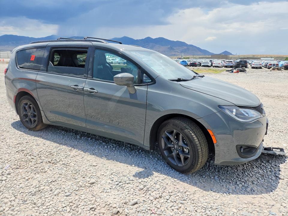61127776 :رقم المزاد ، 2C4RC1EG1LR127036 vin ، 2020 Chrysler Pacifica مزاد بيع