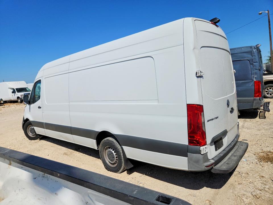 63683266 :رقم المزاد ، W1Y4DDHY1NT103307 vin ، 2022 Mercedes-benz Sprinter مزاد بيع