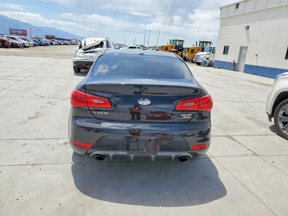2014 Kia Forte მანქანა იყიდება აუქციონზე, vin: KNAFZ6A34E5229364, აუქციონის ნომერი: 85448375