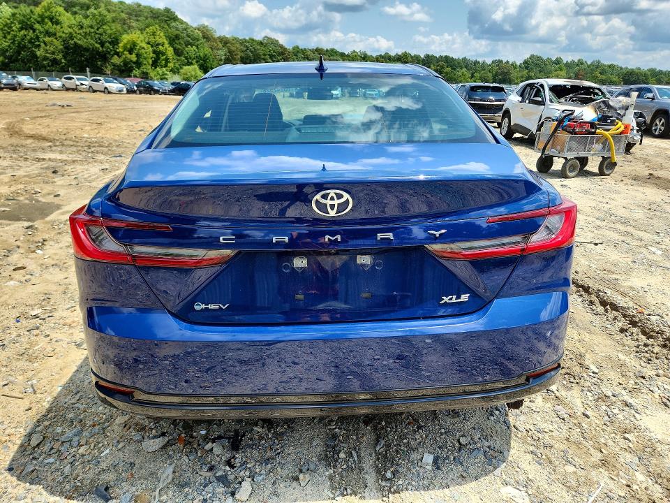 2026 Toyota Camry მანქანა იყიდება აუქციონზე, vin: 4T1DAACKXTU275661, აუქციონის ნომერი: 63242526