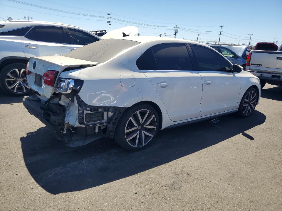 59881816 :رقم المزاد ، 3VW567AJ2DM228828 vin ، 2013 Volkswagen Jetta مزاد بيع