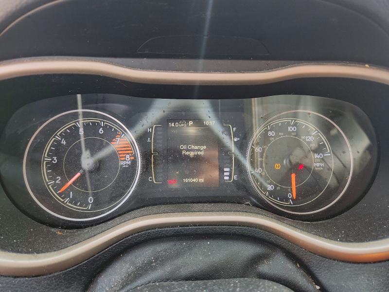 62629356 :رقم المزاد ، 1C4PJMCS4HW538404 vin ، 2017 Jeep Cherokee مزاد بيع