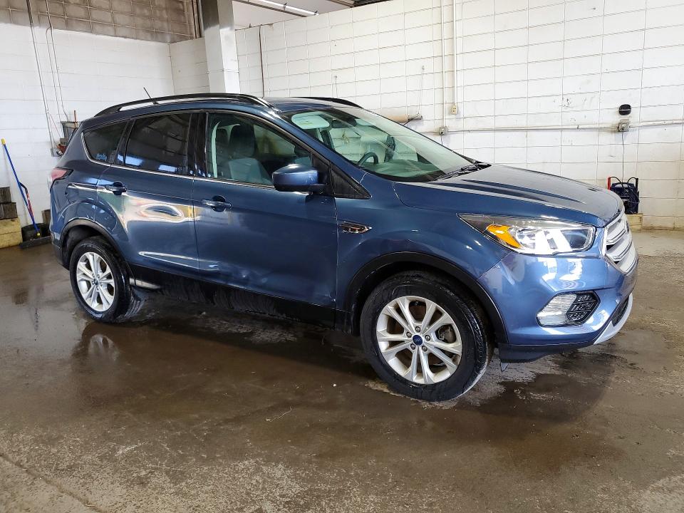 Продажа на аукционе авто 2018 Ford Escape, vin: 1FMCU9GD1JUB13573, номер лота: 58291496