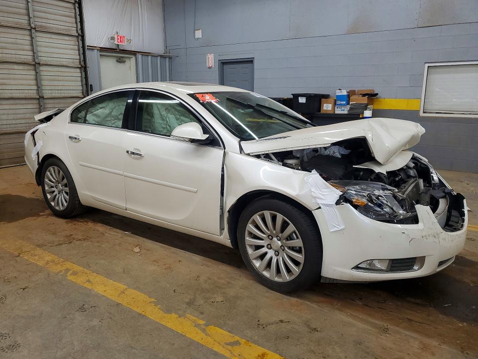 61420576 :رقم المزاد ، 2G4GT5GK5C9137516 vin ، 2012 Buick Regal مزاد بيع