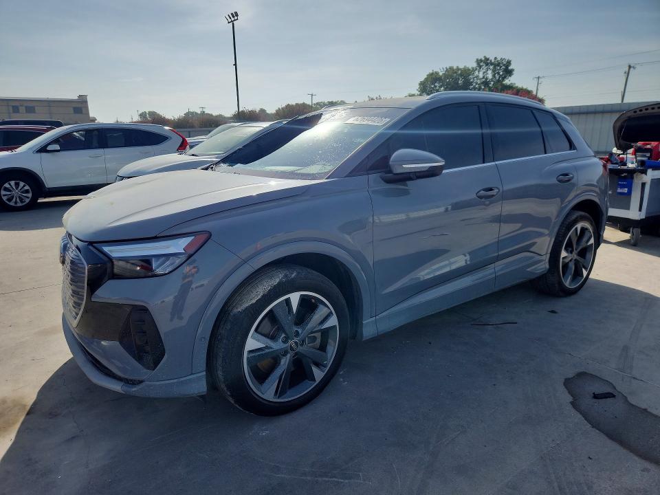 62694426 :رقم المزاد ، WA1H2BFZ8NP053407 vin ، 2022 Audi Q4 E-tron مزاد بيع