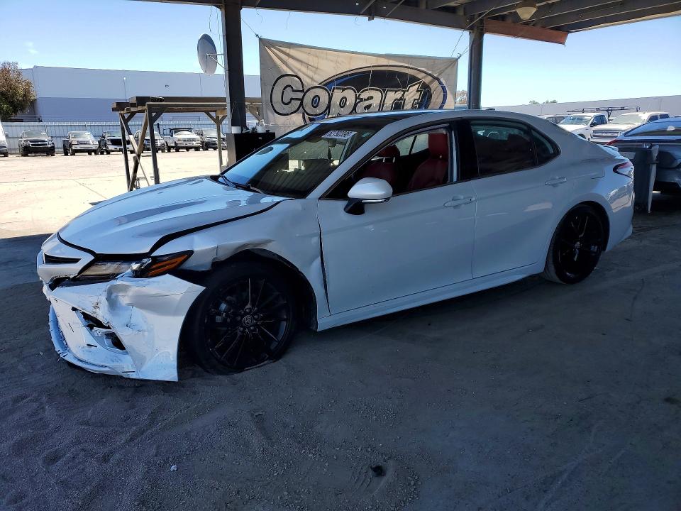Продажа на аукционе авто 2024 Toyota Camry, vin: 4T1K61AK4RU848204, номер лота: 62792096