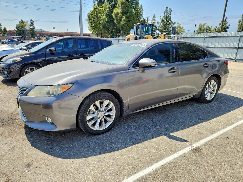 59653726 :رقم المزاد ، JTHBW1GG0D2018541 vin ، 2013 Lexus Es مزاد بيع