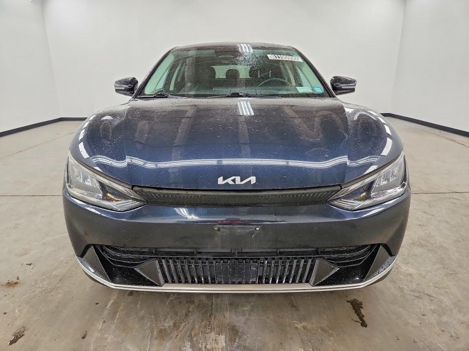 2023 Kia Ev6 მანქანა იყიდება აუქციონზე, vin: KNDC34LA2P5610124, აუქციონის ნომერი: 61195996