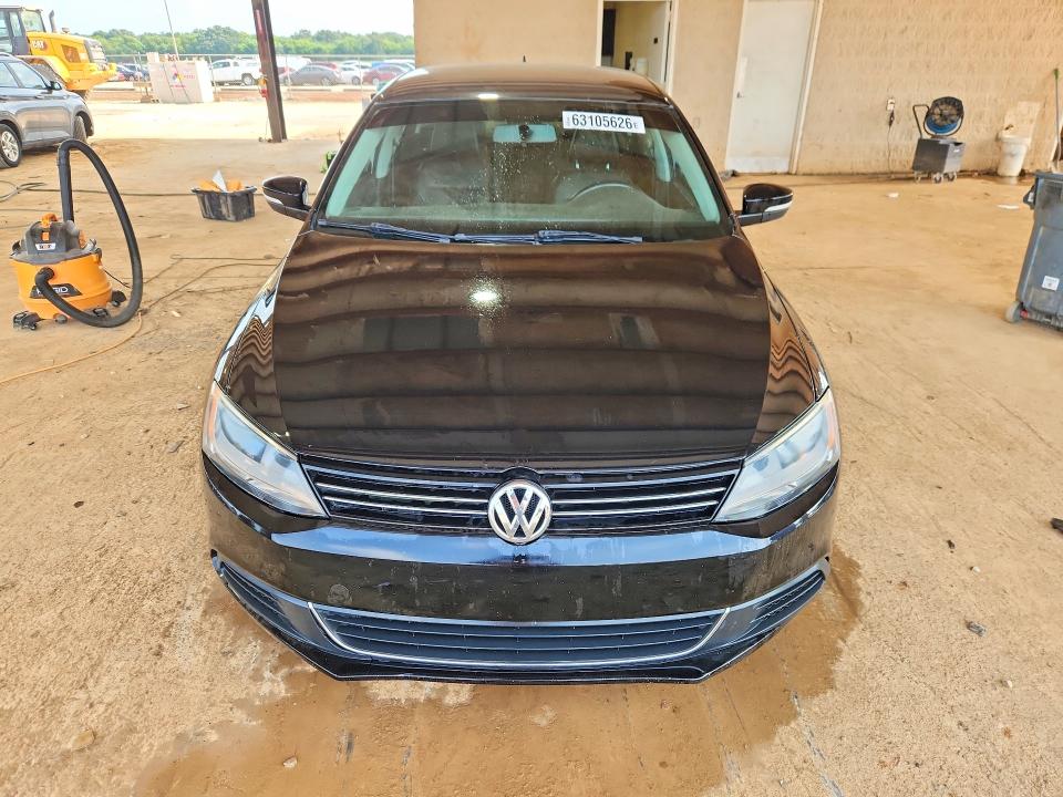 2013 Volkswagen Jetta მანქანა იყიდება აუქციონზე, vin: 3VWLL7AJ5DM251388, აუქციონის ნომერი: 63105626