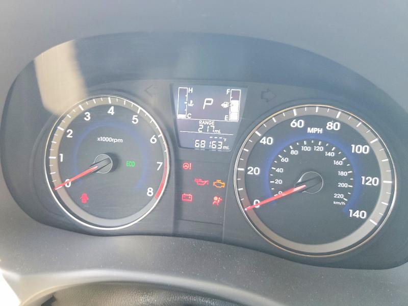 60069516 :رقم المزاد ، KMHCT4AE8FU886958 vin ، 2015 Hyundai Accent مزاد بيع