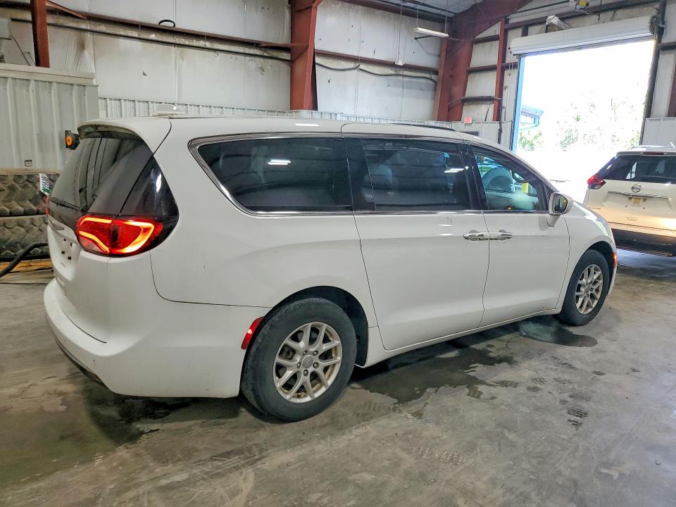 Продажа на аукционе авто 2020 Chrysler Pacifica, vin: 2C4RC1FG2LR158892, номер лота: 59255236