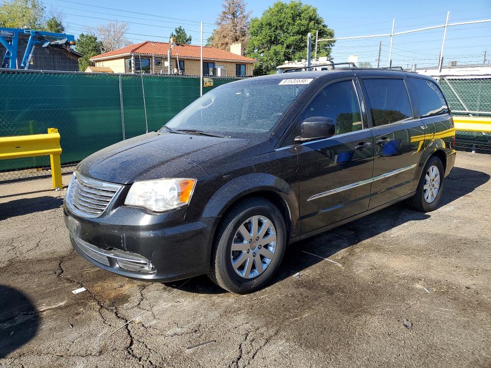 2015 Chrysler Town & Country მანქანა იყიდება აუქციონზე, vin: 2C4RC1BGXFR751538, აუქციონის ნომერი: 61535896
