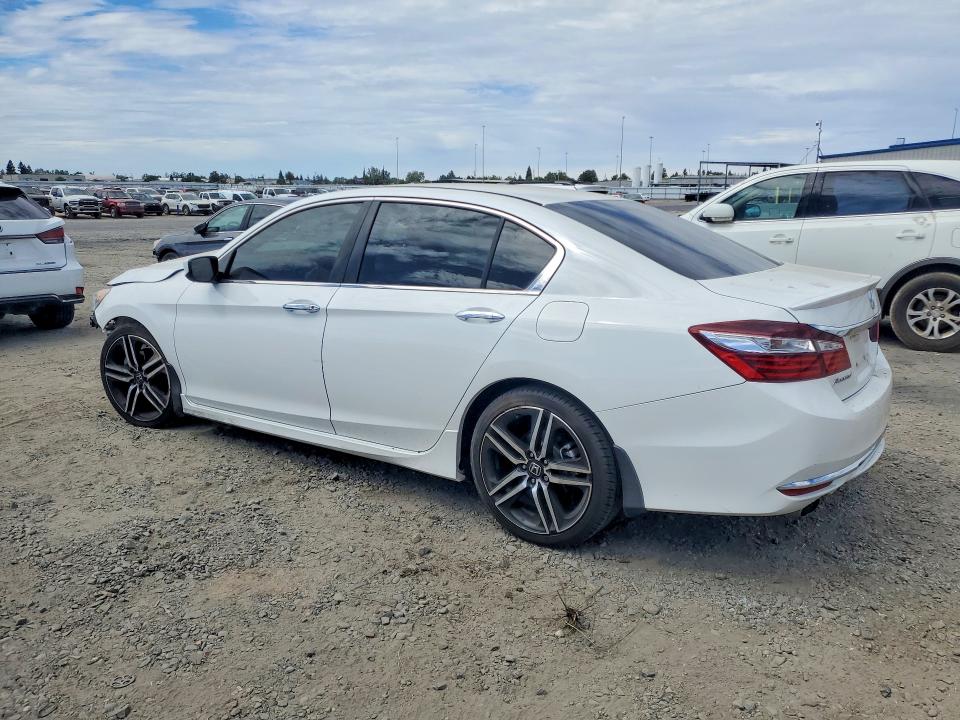 Продаж на аукціоні авто 2017 Honda Accord, vin: 1HGCR2F11HA304797, номер лоту: 61882036
