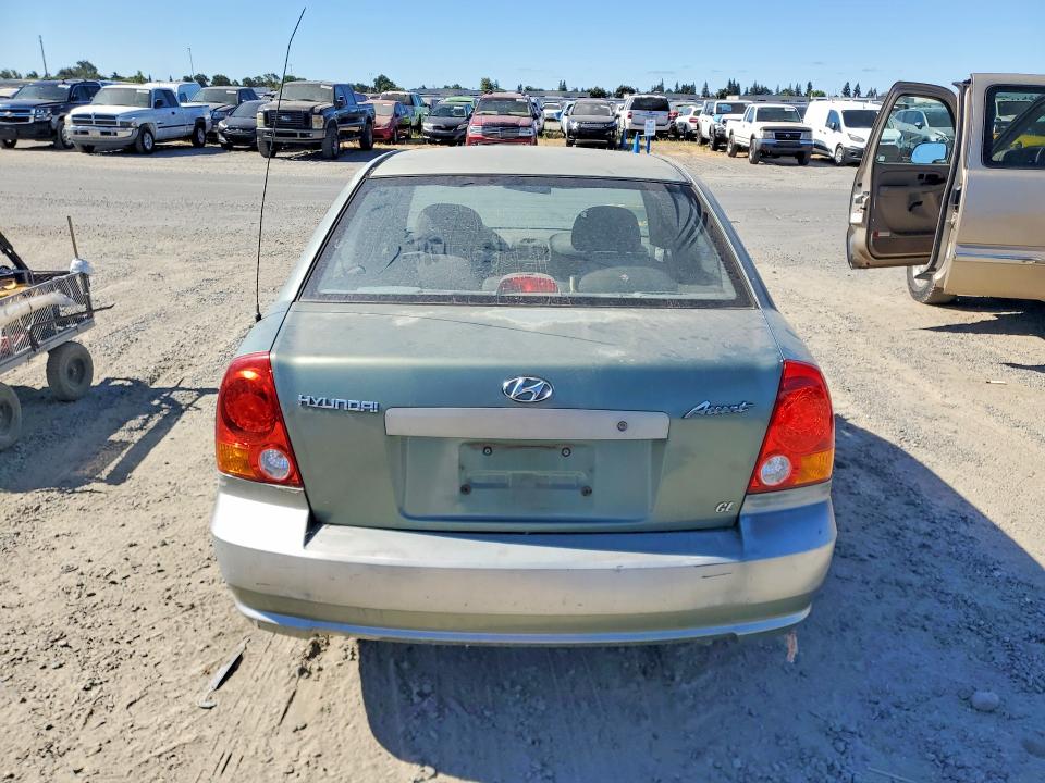 62151386 :رقم المزاد ، KMHCG45C73U457867 vin ، 2003 Hyundai Accent مزاد بيع