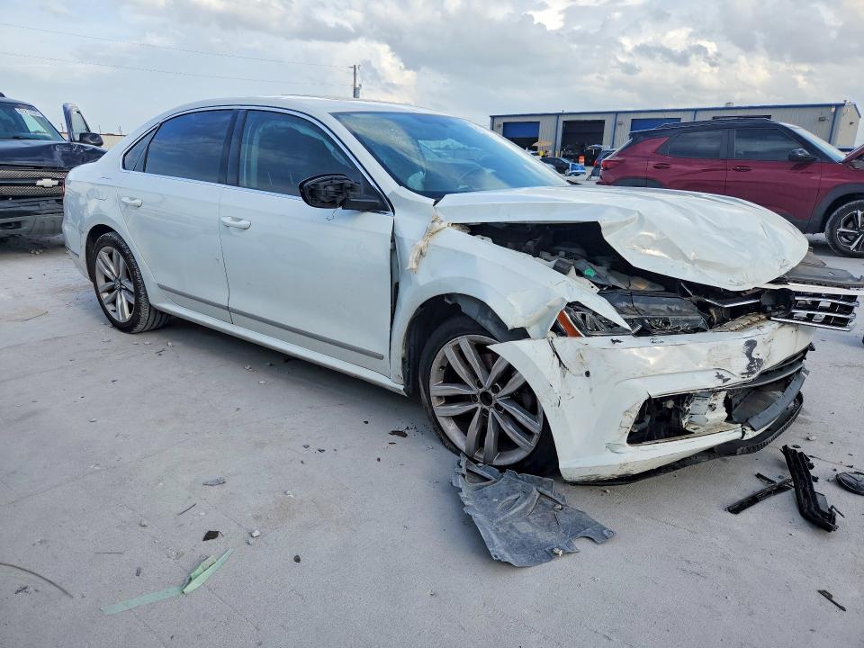 61362246 :رقم المزاد ، 1VWCS7A34GC065920 vin ، 2016 Volkswagen Passat مزاد بيع