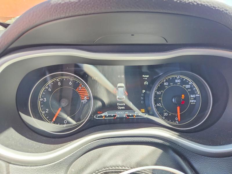 61941806 :رقم المزاد ، 1C4PJMBS5GW267448 vin ، 2016 Jeep Cherokee مزاد بيع