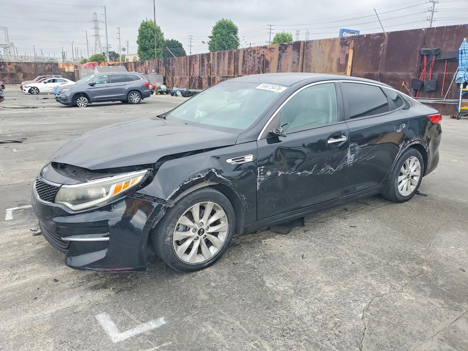 2016 Kia Optima მანქანა იყიდება აუქციონზე, vin: 5XXGT4L31GG081800, აუქციონის ნომერი: 59673476