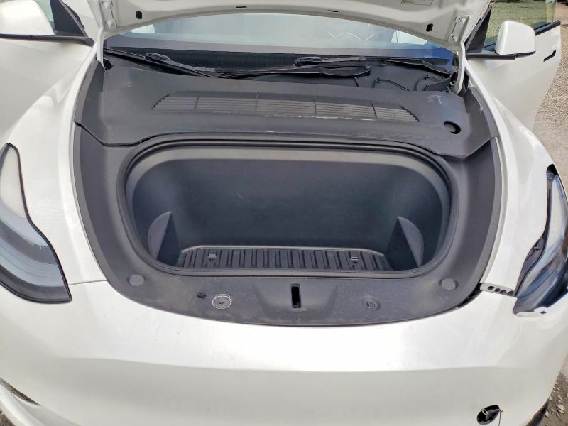 2024 Tesla Model Y მანქანა იყიდება აუქციონზე, vin: 7SAYGDED6RA326191, აუქციონის ნომერი: 61202676