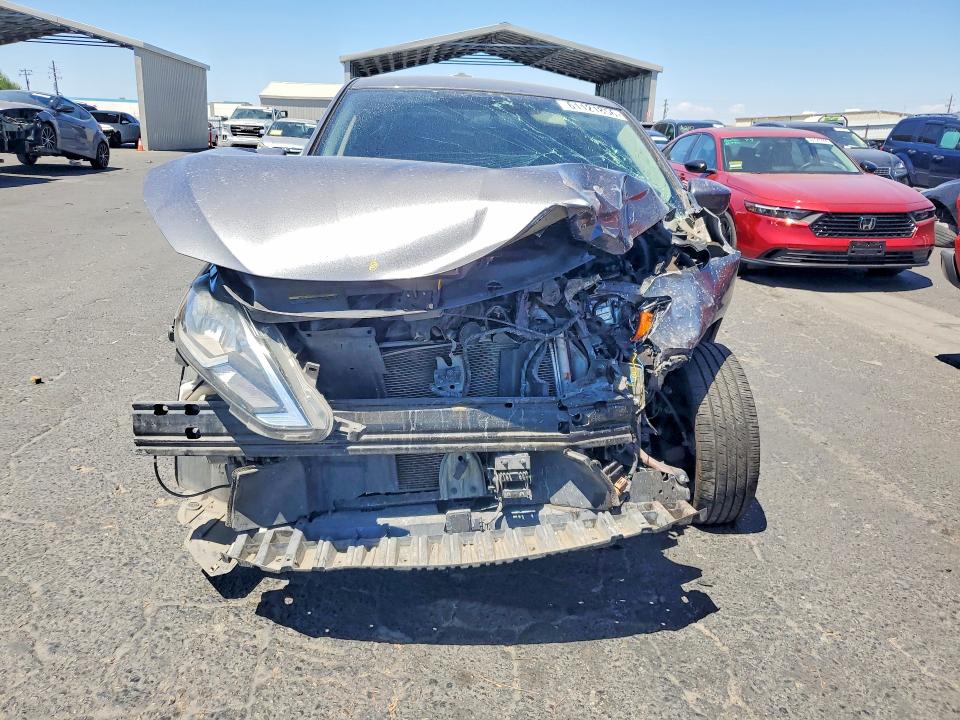 Продаж на аукціоні авто 2018 Nissan Sentra, vin: 3N1AB7AP3JY309572, номер лоту: 61121856