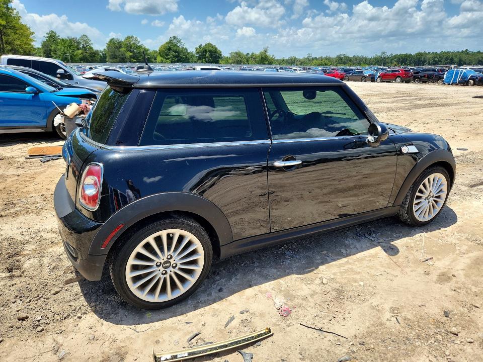 Продажа на аукционе авто 2012 Mini Cooper, vin: WMWSV3C59CT386632, номер лота: 61447146