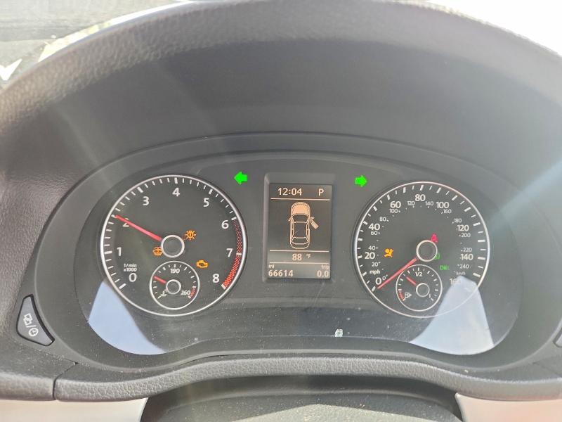61401106 :رقم المزاد ، 1VWBH7A32DC025227 vin ، 2013 Volkswagen Passat مزاد بيع
