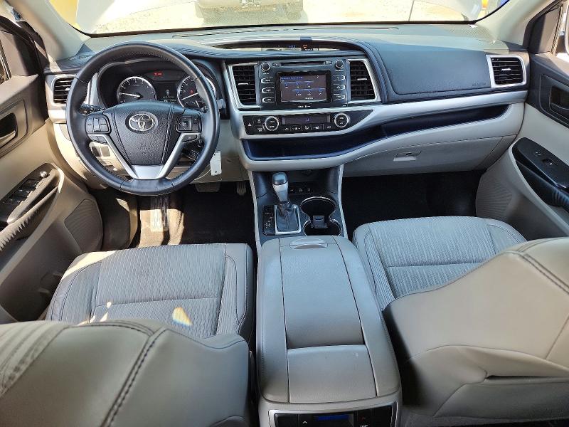 Продаж на аукціоні авто 2015 Toyota Highlander, vin: 5TDBKRFH9FS102195, номер лоту: 61880056