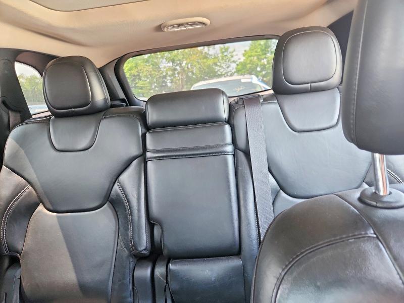 61811006 :رقم المزاد ، 1C4PJMDS8FW527966 vin ، 2015 Jeep Cherokee مزاد بيع