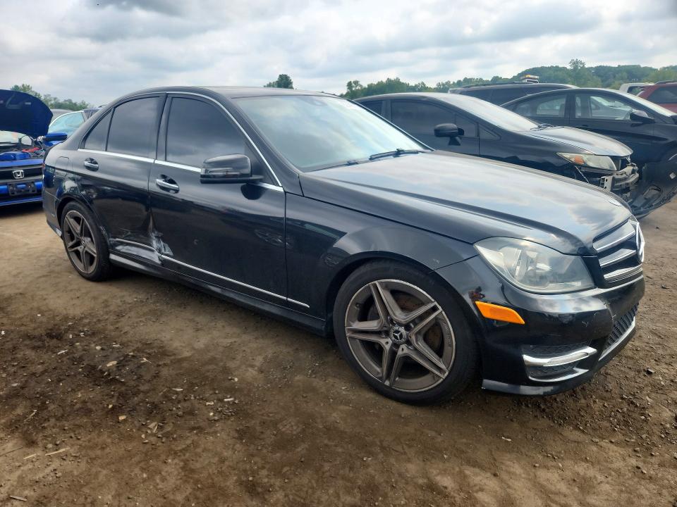 2014 Mercedes-benz C მანქანა იყიდება აუქციონზე, vin: WDDGF8AB5EA940524, აუქციონის ნომერი: 62445116