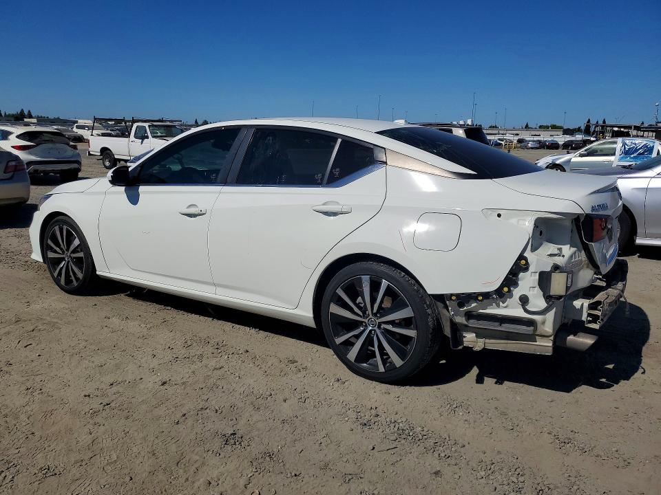 61610996 :رقم المزاد ، 1N4BL4CV6MN359690 vin ، 2021 Nissan Altima مزاد بيع